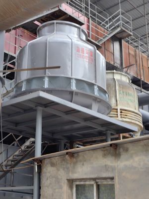 成都石棉江100T圓形冷卻塔安裝現(xiàn)場