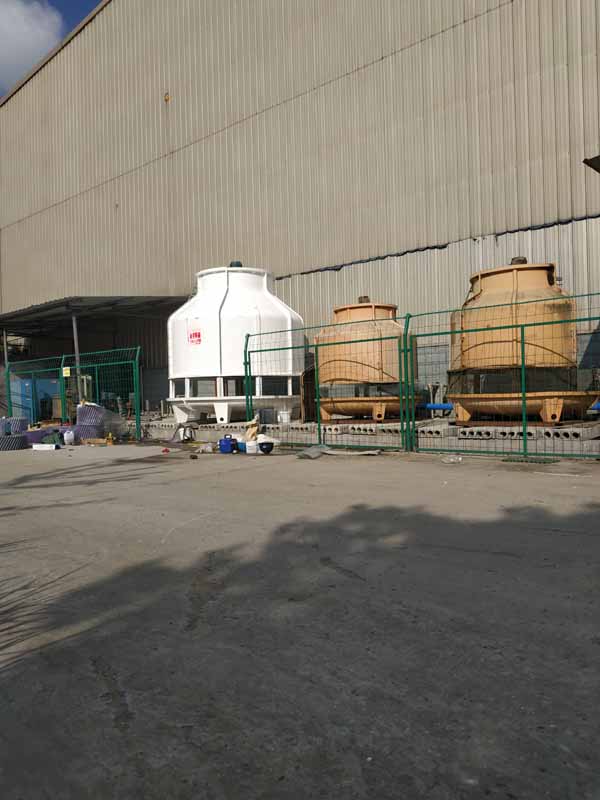 內(nèi)江隆昌GL-150T冷卻塔安裝現(xiàn)場，50T,60T冷卻塔填料更換維修現(xiàn)場