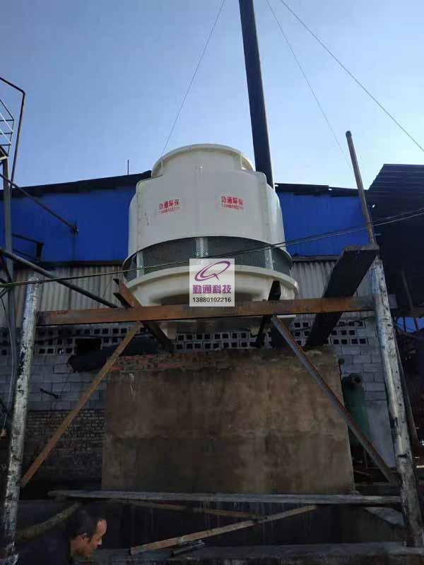 云南省曲靖市陸良縣GL-80T高溫冷卻塔安裝現(xiàn)場(chǎng)