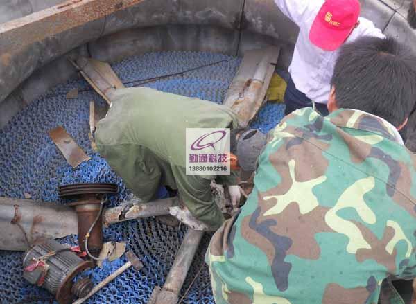 冷卻塔布水器更換